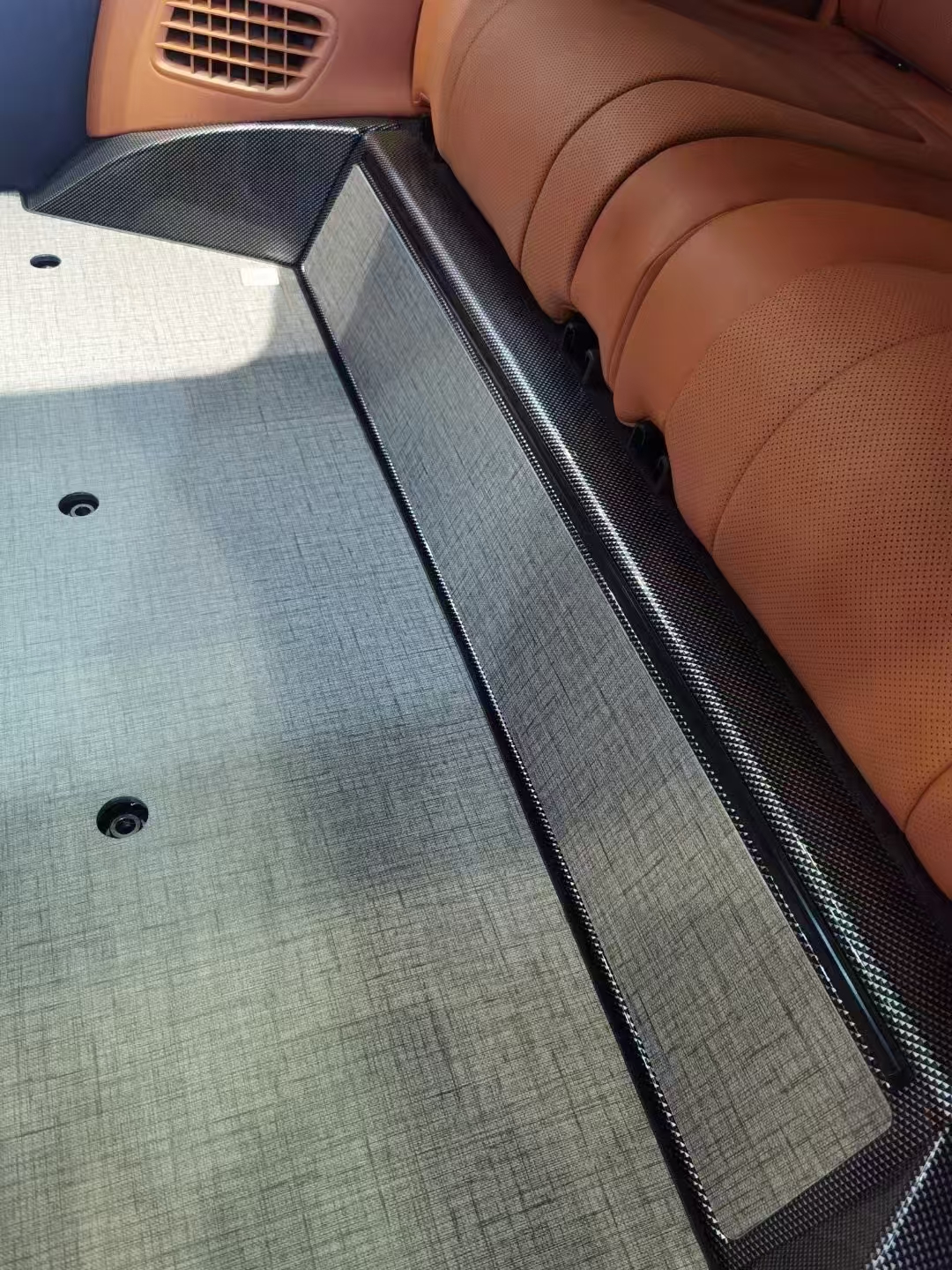 商务MPV地板选购指南