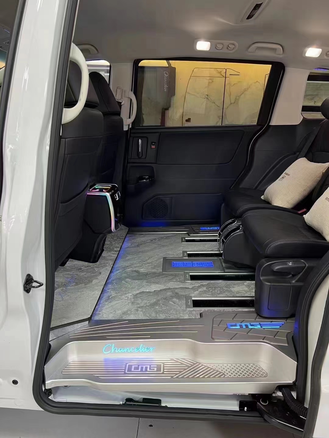 30万级MPV